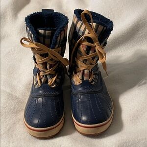 Sorel Plaid Winter Boots with Navy and Tan 9.5